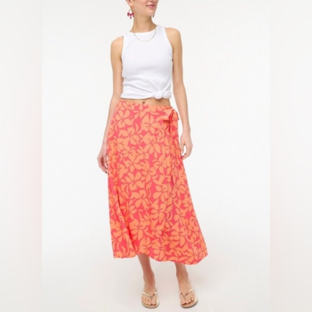 NWT J.Crew floral wrap midi skirt in a guava fresh cantaloupe Size Small